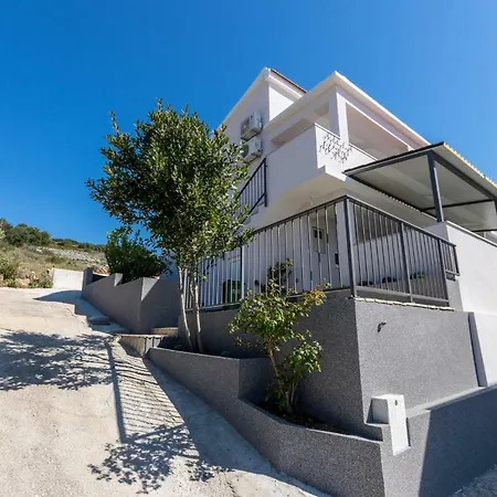 Villa Ivan Trogir Exterior photo