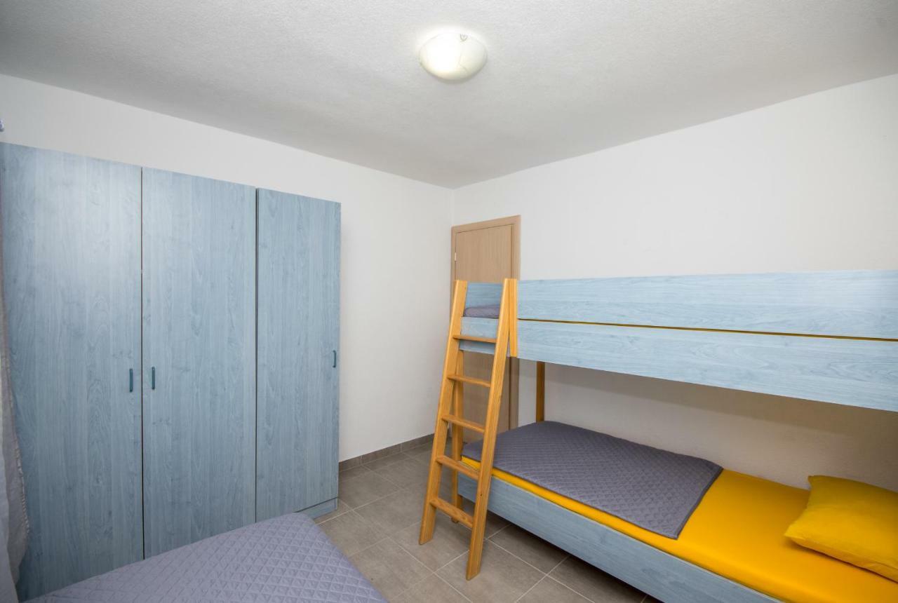 Apartament Ivan *